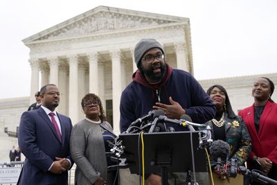 US Supreme Court rules in favour of Alabama Black voters