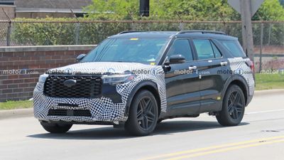 2024 Ford Explorer Refresh Drops Heavy Camo In New Spy Photos