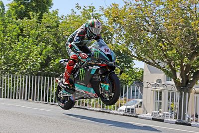 Hickman still planning to use Superbike in Isle of Man Senior TT despite issues