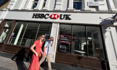 HSBC temporarily withdraws mortgage deals for new borrowers