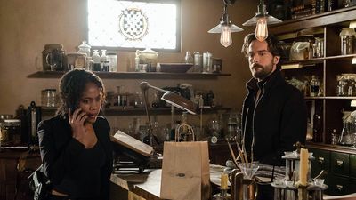 The Sleepy Hollow Leads Allegedly Disliked Each Other To The Point Tom Mison Created One Infamous Show Moment So They Wouldn’t Have To Touch