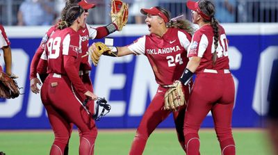 Oklahoma’s Jayda Coleman Pulls Off Jaw-Dropping HR Robbery in WCWS