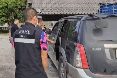 Thai driver, 13 illegal migrants arrested in Songkhla