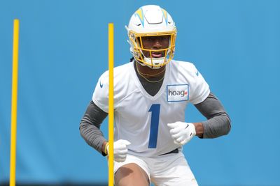 Chargers WR Quentin Johnston receives praise from idol Davante Adams