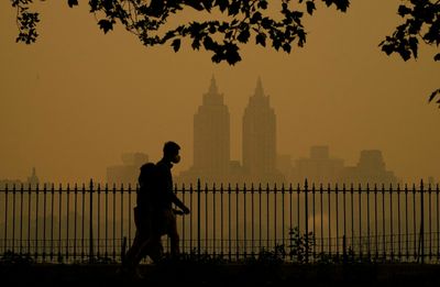Staying safe in smoky air is particularly important for some people. Here's how