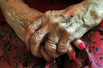 ‘Urgent change’ needed to support dementia carers, say researchers