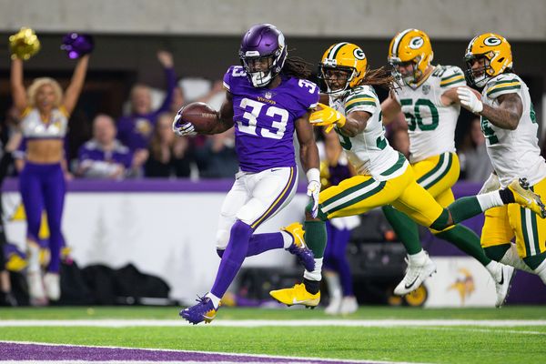 Dalvin Cook drops viable lead over desired destination after Minnesota  Vikings release - Mirror Online