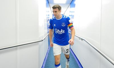 Everton offer Coleman and Davies new deals in push for ‘competitive squad’