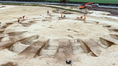 Amazing New Archaeological Wonders Unearthed Near Stonehenge