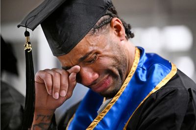Yale, University of New Haven partnership celebrates first degrees awarded to inmates