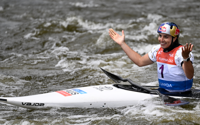 Aussie Jessica Fox shows how it’s done at World Canoe Cup