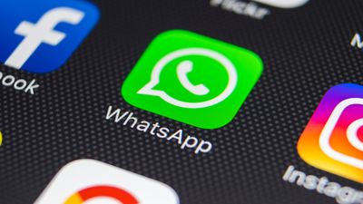 How to change your chat wallpaper on WhatsApp