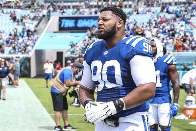 WATCH: Indianapolis Colts DTs eat well in schedule release video