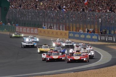 Le Mans 24h, H1: Toyota leads Ferrari, early Cadillac shunt