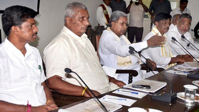 Ahead of monsoon, Siddaramaiah tells officers to ensure availability of seeds and fertilizers