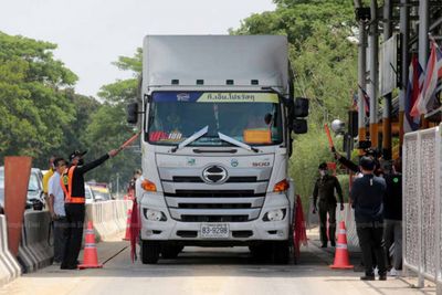Huge majority believe truck sticker bribe scandal is real: poll