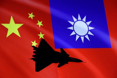 Taiwan sends up fighters as Chinese warplanes cross strait's median line