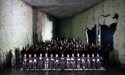 Dialogues des Carmélites review – jeggings not wimples but Poulenc’s opera grips and haunts still