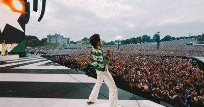 Harry Styles praised for helping fan at Slane concert