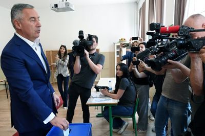 Narrow lead for pro-Europe party in Montenegro parliamentary polls