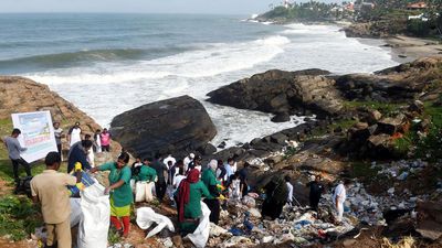 Indian Coast Guard organises beach cleanup drive in Thiruvananthapuram
