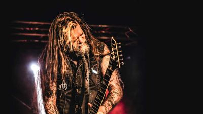 Chris Holmes: "I don't know any other guitarist on this planet that plays the way I do"