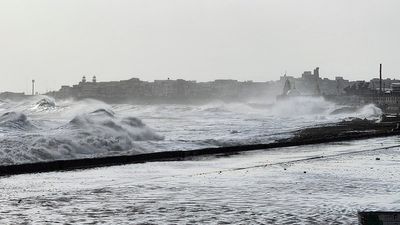 India, Pakistan brace for severe cyclone, deploy rescuers to coastal regions