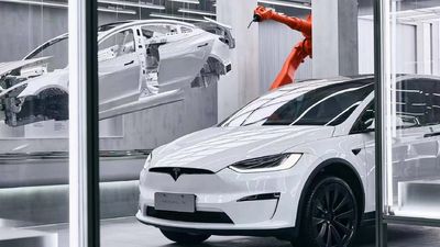 Tesla Unveils New Giga Laboratory Showroom In China