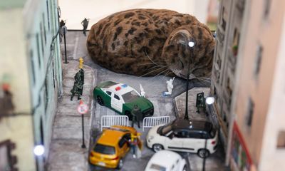 Incredible scenes! Prague stages design spectacular with a giant cat, tiny flats and a 16-legged theatre