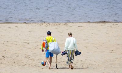 Netherlands to provide free sun cream to tackle record skin cancer levels