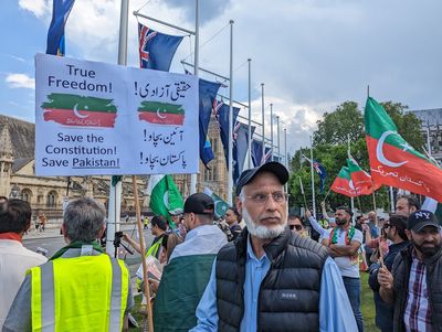 ‘Foreign-backed drive to remove Khan’: UK Pakistanis protest