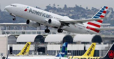 American Airlines flight makes emergency landing after hydraulics failure