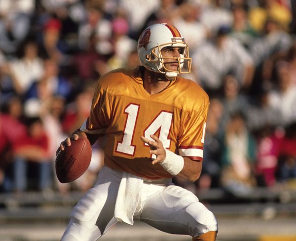 Tampa Bay Buccaneers Reintroduce Creamsicle Throwback Uniforms