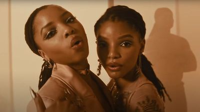After Chloe Supported Her On The Little Mermaid Tour, Halle Bailey Returned The Favor