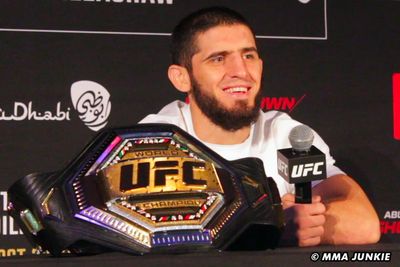Islam Makhachev roasts Dustin Poirier vs. Justin Gaethje ‘BMF’ title fight: ‘This belt’s for the bums’