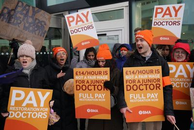 NHS chief warns of ‘enormous’ disruption ahead of junior doctors’ strike