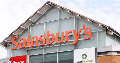 Lloyds pharmacy to close all 237 supermarket stores as 2,000 jobs at risk