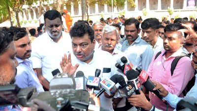M.B. Patil proposes exclusive vision groups to grow 7 key industry verticals