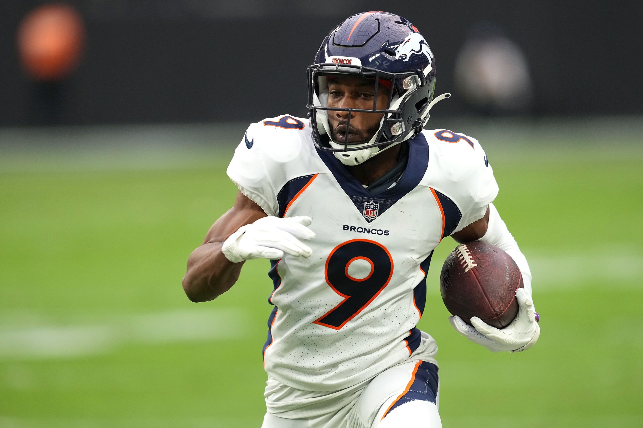 Broncos elevate DE Jonathan Harris and WR Kendall Hinton for Week