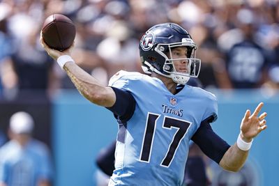 Titans QB Ryan Tannehill has his pilot license