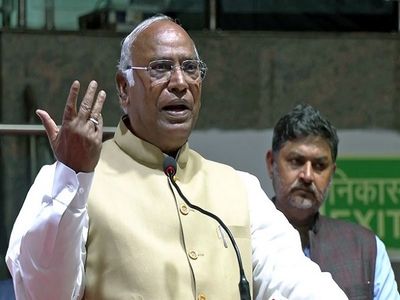 Nothing but political harassment: Kharge slams TN Minister Balaji's late-night arrest