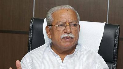 Vijayapura MP Ramesh Jigajinagi wants BJP to hang leaders who denied tickets to seniors, for loss in Karnataka Assembly elections