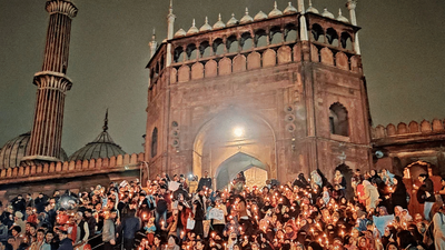 At Delhi’s Jama Masjid, women and children power candle march against citizenship law