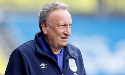 Neil Warnock persuaded to stay at Huddersfield past his 75th birthday