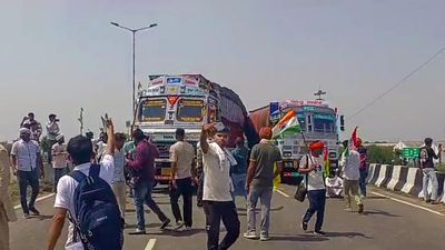Haryana farmers block Rohtak-Delhi national highway; seek arrest of Brij Bhushan, and MSP