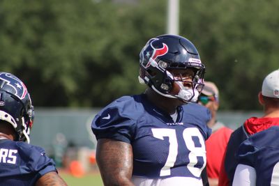 Texans coach DeMeco Ryans hopes younger OL listen to LT Laremy Tunsil