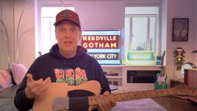 Joe Bonamassa shows you his favorite Fender Esquire licks: “You can rule the world with one pickup”
