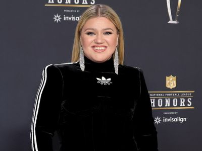 Kelly Clarkson says her ‘ego’ kept her in marriage to ex Brandon Blackstock