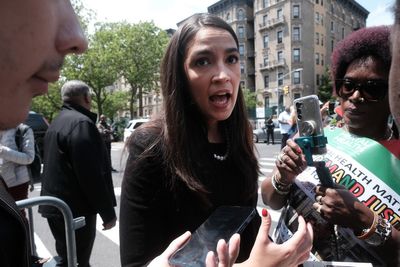 AOC praised by Jordan Neely’s family as grand jury indicts Daniel Penny for subway death