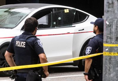 Pregnant woman fatally shot in car at Seattle intersection